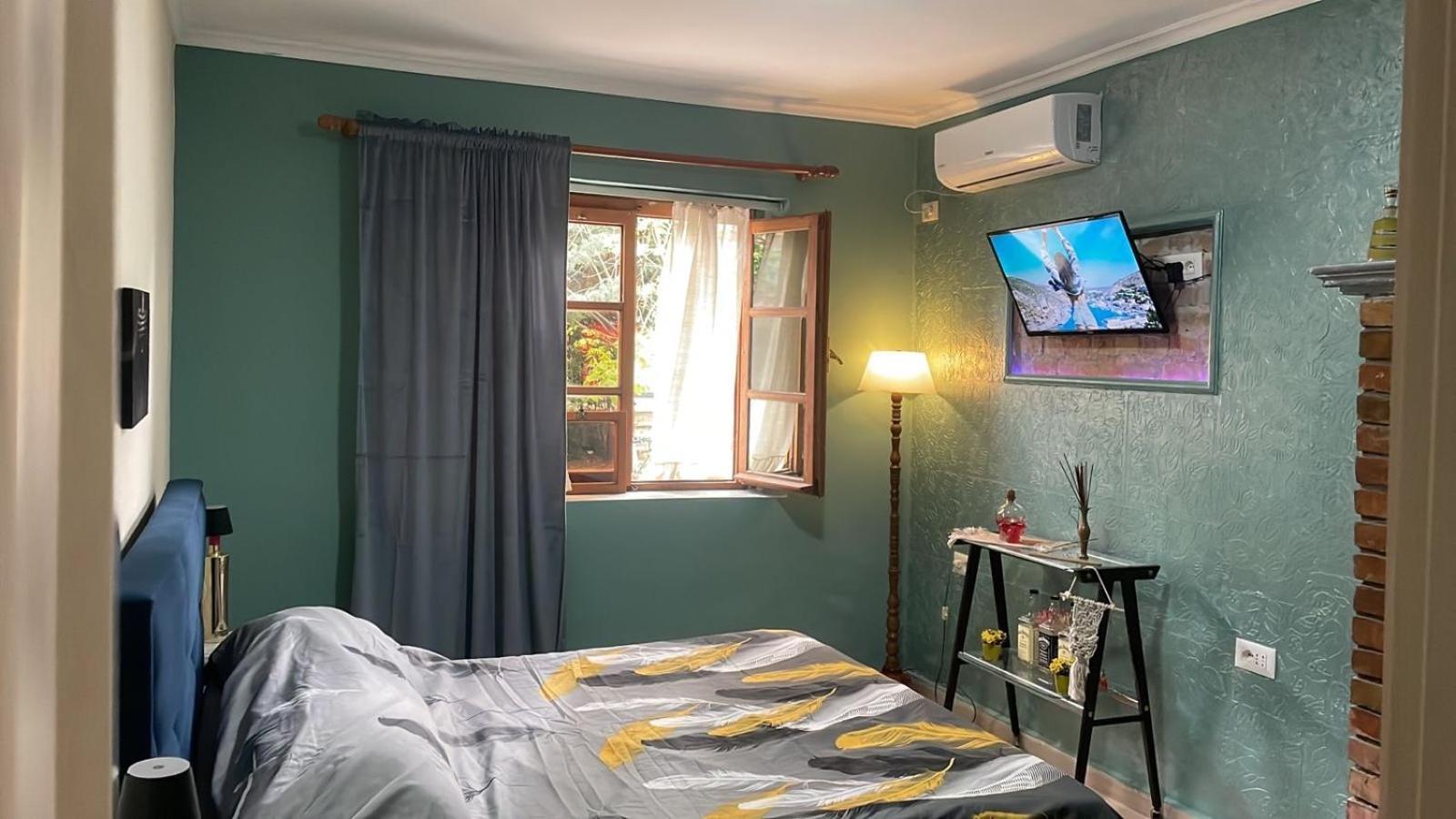 Cozy Old Train Station Appartement Tirana